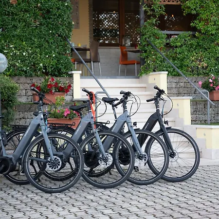 Garni Rosmari Hotel 2*