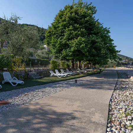 Hotel Garni Rosmari 2*
