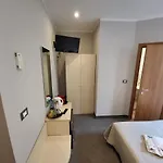 Hotel Garni Rosmari 2*
