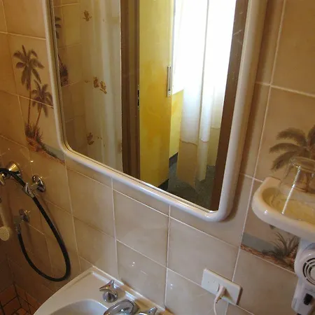 Garni Rosmari 호텔 브렌조네 술 가르다