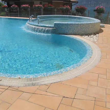 호텔 Garni Rosmari