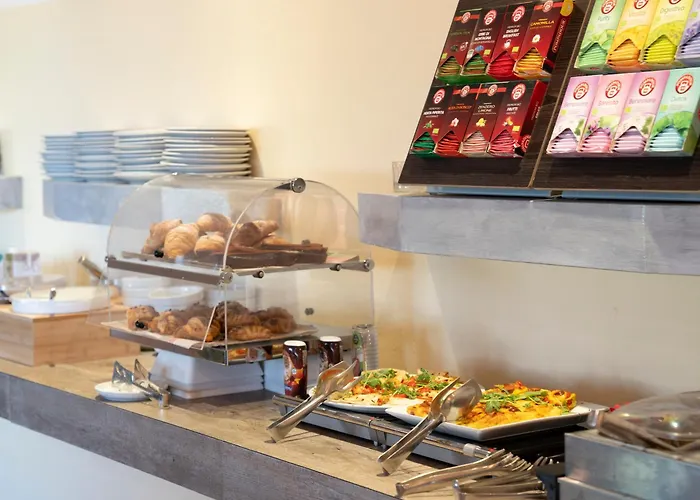 Garni Rosmari 2* برنزوني سول جاردا