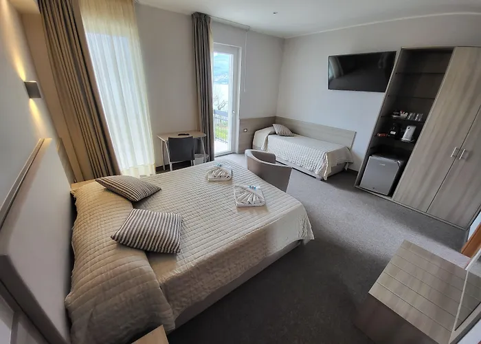 Garni Rosmari فندق 2*